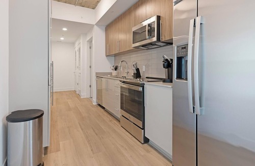 Baileys Crossroads Apartamento | Landing | Amazing 1BD, Game Room, Gym