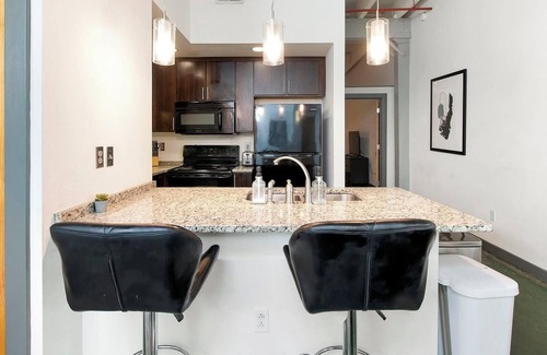 North Chesterfield Apartamento | Landing | Chic 1BD, Clubhouse, Gym