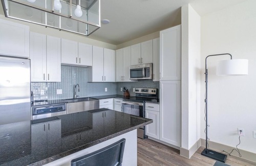 Conroe Apartamento | Landing | Chic 1BD, Clubhouse, Gym