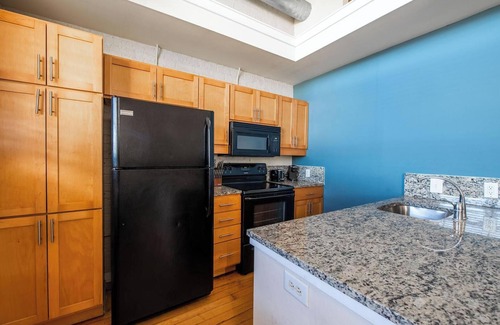 Petersburg Apartamento | Landing | Modern 1BD, Courtyard, Gym