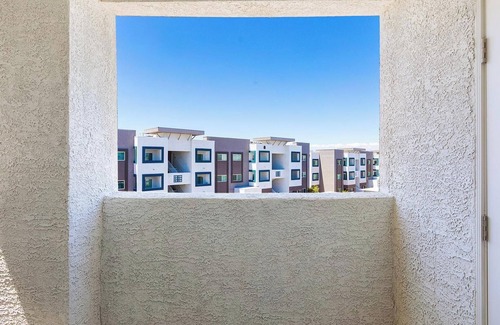 Townsite Apartamento | Landing | Amazing 2BD, Rooftop Lounge, Pool