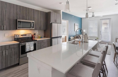 San Antonio Apartamento | Landing | Amazing 2BD, Pool, Clubhouse