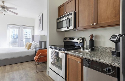 Pearl District Apartamento | Landing | Stunning Studio, Courtyard, Gym