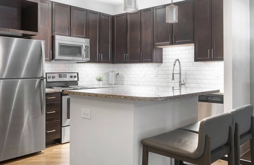 Crestline Heights Apartamento | Landing at 4700 Colonnade - 1 Bedroom in Overton