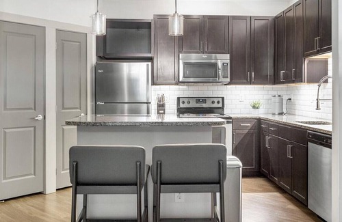Crestline Heights Apartamento | Landing at 4700 Colonnade - 1 Bedroom in Overton