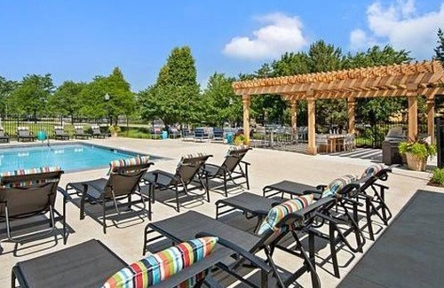 Naperville Apartamento | Landing at 803 Corday at Naperville - 2 Bedrooms in Naperville Park District