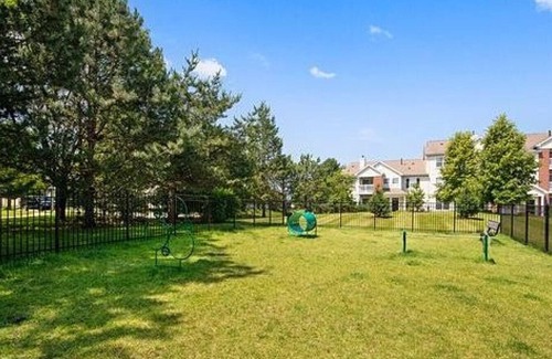 Naperville Apartamento | Landing at 803 Corday at Naperville - 2 Bedrooms in Naperville Park District