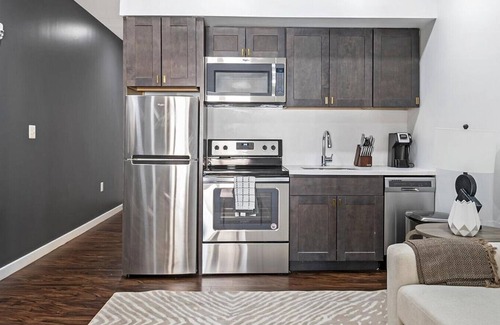 Mount Vernon Apartamento | Landing at 824 N Calvert St - 1 Bedroom in Mount Vernon