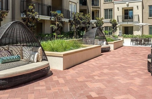 Mission Viejo Apartamento | Landing at Adagio on the Green - 1 Bedroom in Downtown Mission Viejo