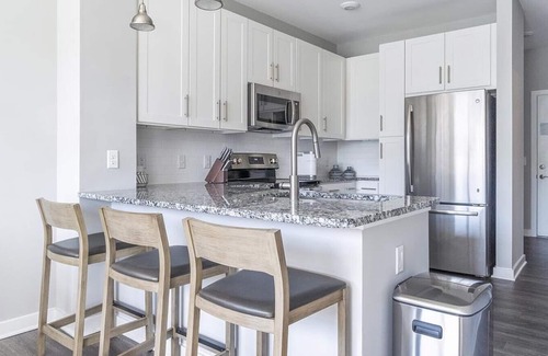 Chapel Hill Apartamento | Landing at Blu on Farrington - 1 Bedroom in Woodland Acres