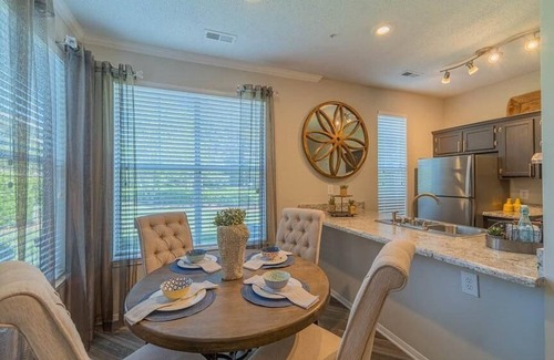 Woodland Hills Apartamento | Landing at Brassfield Park Apartments - 1 Bedroom in North Greensboro