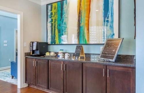 Woodland Hills Apartamento | Landing at Brassfield Park Apartments - 1 Bedroom in North Greensboro