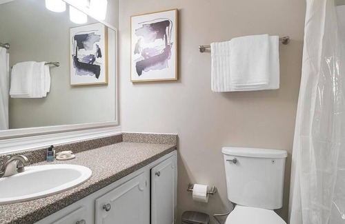 Homewood Apartamento | Landing at Brookwood - 3 Bedrooms in Downtown Homewood