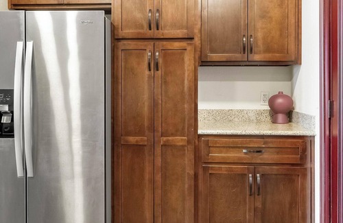 Overland Park Apartamento | Landing at Carson Street Towers - 3 Bedrooms in...