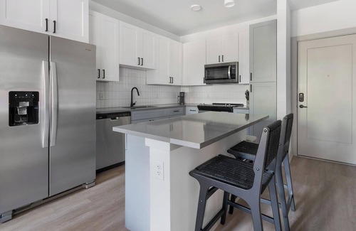 Springfield Apartamento | Landing at Corner on Main - 1 Bedroom in Spring...