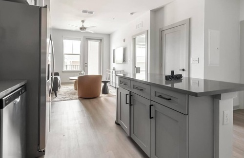Springfield Apartamento | Landing at Corner on Main - 1 Bedroom in Spring...