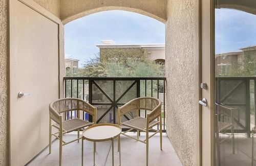 Tucson Apartamento | Landing at Equestrian - 2 Bedrooms in Countryside