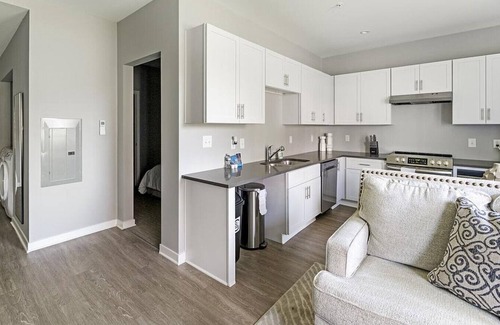 Nashville Apartamento | Landing at Fifty Forty Flats - Studio in Lenox Village