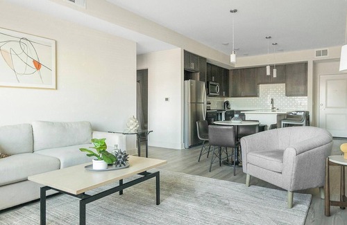 Palmetto Apartamento | Landing at Gateway Commons - 2 Bedrooms in Elle...