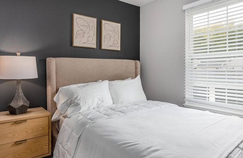 Lewis Center Apartamento | Landing at Lake Club at Polaris - 2 Bedrooms in Downtown Columbus