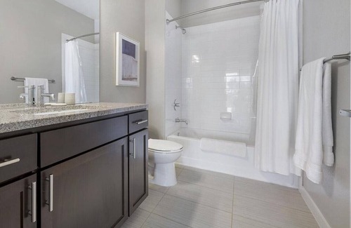 Louisville Apartamento | Landing at North Main at Steel Ranch - 2 Bedrooms in Downtown Louisville