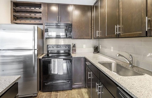 Louisville Apartamento | Landing at North Main at Steel Ranch - 1 Bedroom in Downtown Louisville