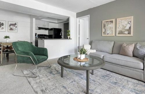 Winston - Salem Apartamento | Landing at Northcliffe Forest - 2 Bedrooms in N.