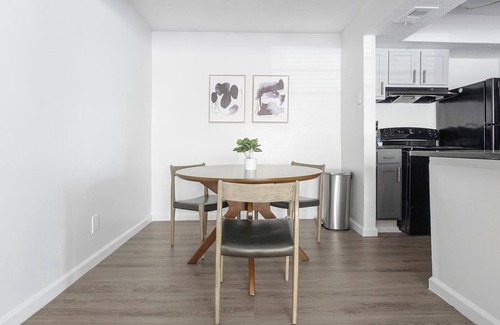 Winston - Salem Apartamento | Landing at Northcliffe Forest - 2 Bedrooms in N.