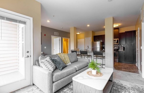Ellicott City Apartamento | Landing at Orchard Meadows Apartment Homes - 2 Bedrooms in Downtown Ellicott City
