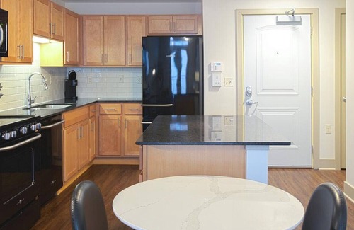 Detroit Apartamento | Landing at Orleans Landing - 1 Bedroom in Rivertown Warehouse District