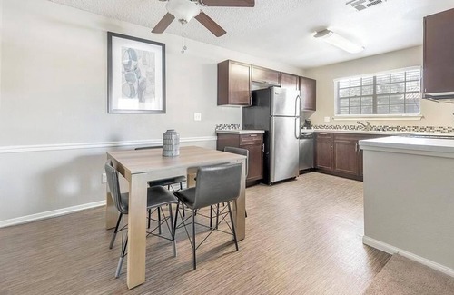 The Section Seven Apartamento | Landing at Reflections at the Lakes - 1 Bedroom in The Section Seven