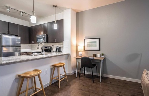 Terrell Heights Apartamento | Landing at Republic at Alamo Heights - 1 Bedroom in Uptown