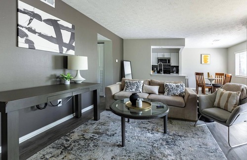 Indianapolis Apartamento | Landing at Riverbend - 2 Bedrooms in Castleton