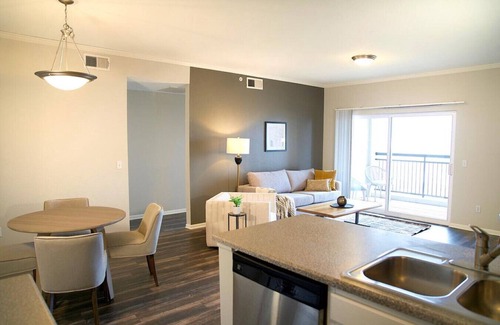 Briargate Apartamento | Landing at Sagebrook Apartment Homes - 2 Bedrooms in Briargate