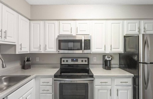 Cordova Apartamento | Landing at Stonebridge Crossing Apartment Homes - 3 Bedrooms in Downtown Cordova