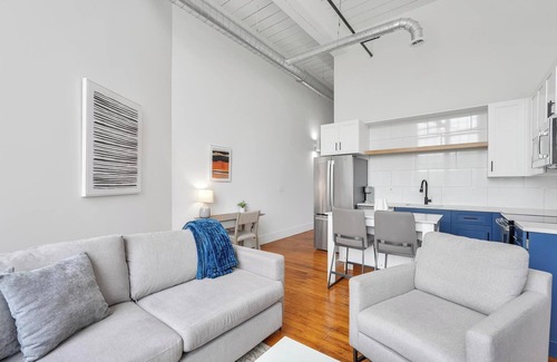 Greenville Apartamento | Landing at The American Spinning Mill - 1 Bedro...