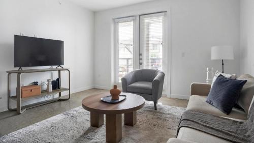 Austin Apartamento | Landing at The Artesian at Bee Cave - Lakeway