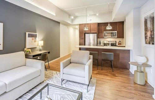 Southeast Omaha Apartamento | Landing at The Breakers - 1 Bedroom in Downtown