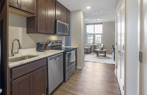 Southeast Omaha Apartamento | Landing at The Breakers - 1 Bedroom in Downtown