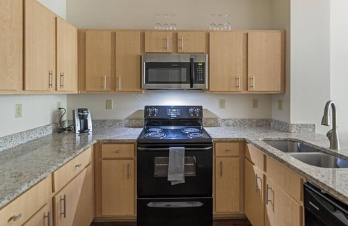 New Pathways Apartamento | Landing at The Bristol on Union - 1 Bedroom in New Pathways