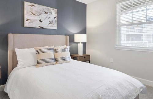 Cary Apartamento | Landing at The Crowne at Cary Park - 2 Bedrooms in Cary Park