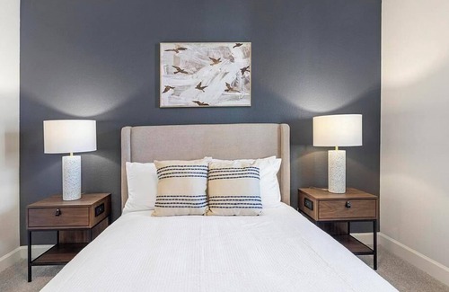 Cary Apartamento | Landing at The Crowne at Cary Park - 2 Bedrooms in Cary Park