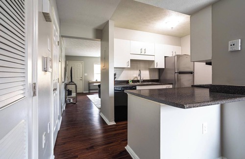 Downtown Dayton Apartamento | Landing at The Landing - 2 Bedrooms in East Dayton