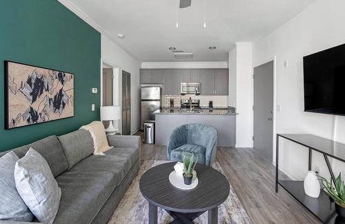Green Hills Apartamento | Landing at The Metropolitan - 1 Bedroom in Nash...