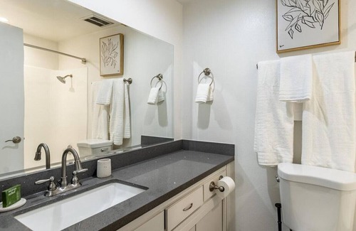 Baristo Apartamento | Landing at The Modern Cactus Apartments - 2 Bedrooms in Baristo