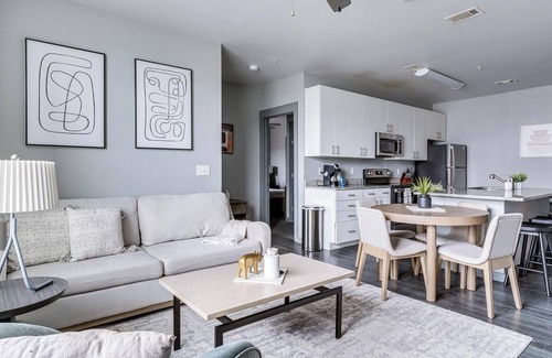 University District Apartamento | Landing at The Nine @ Memphis - 4 Bedrooms in U...
