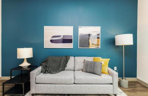 Pflugerville Apartamento | Landing at The Parker Austin - 2 Bedrooms in Downtown Pflugerville