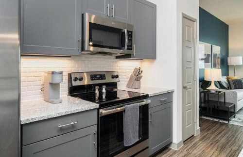 Pflugerville Apartamento | Landing at The Parker Austin - 2 Bedrooms in Downtown Pflugerville