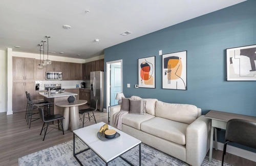 Wilmington Apartamento | Landing at The Parker Leland - 2 Bedrooms in Do...