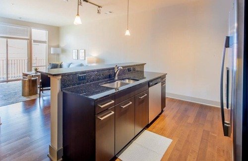 Downtown Baltimore Apartamento | Landing at The Porter Brewers Hill - 1 Bedroom in Highlandtown